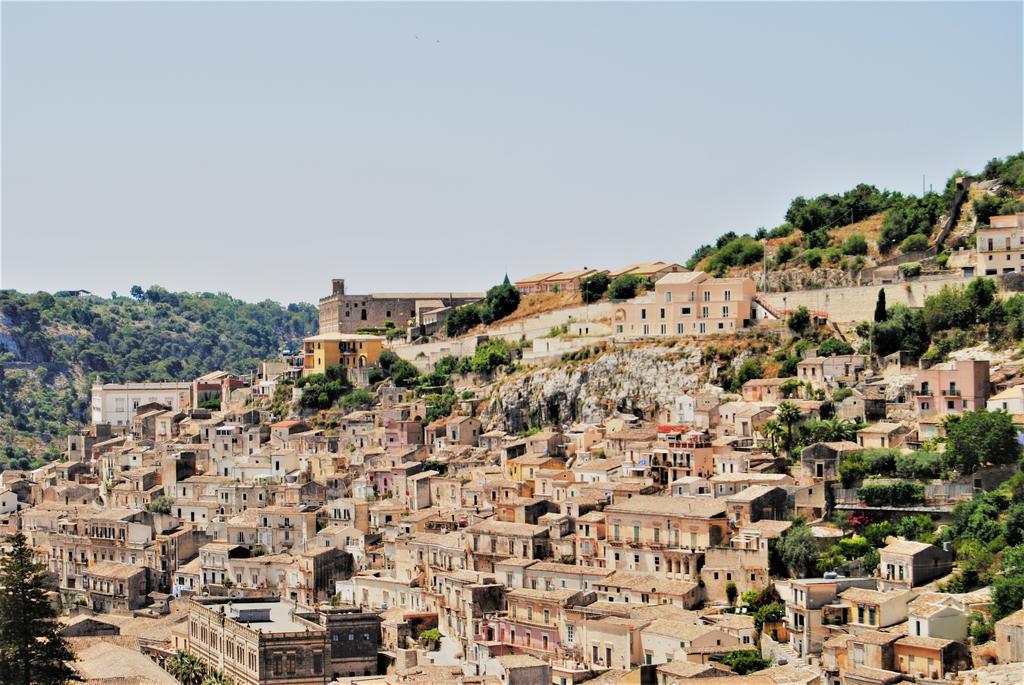 Baroque Modica Villa Luaran gambar